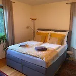 Haus Karin 아파트 *