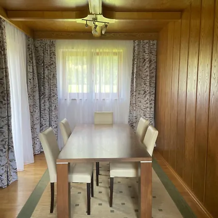 Haus Karin مالنتز